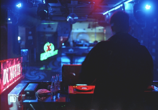 12 VOODOO808, DUNGEON, Stolárna, Metro